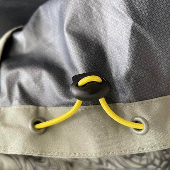 BMW Casual Full Zip Waterproof 100% Poly Hooded Jacket Sage Grn Dk Gry Sz S NWOT - Picture 6 of 15